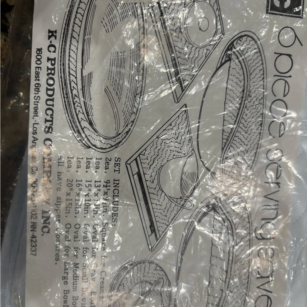 New 6pc White quilted Serving Savers